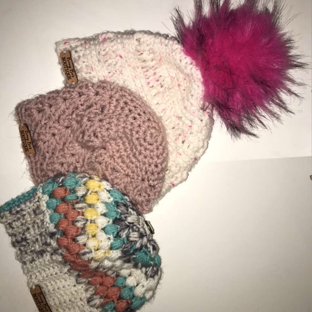 Cozy Knit Beanie Set with Pom Pom